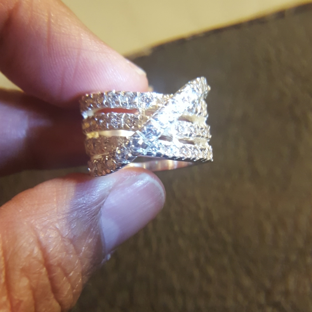 Ring - Picture 5 of 5